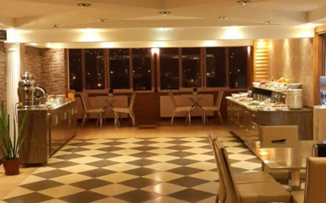 Buyuk Hotel