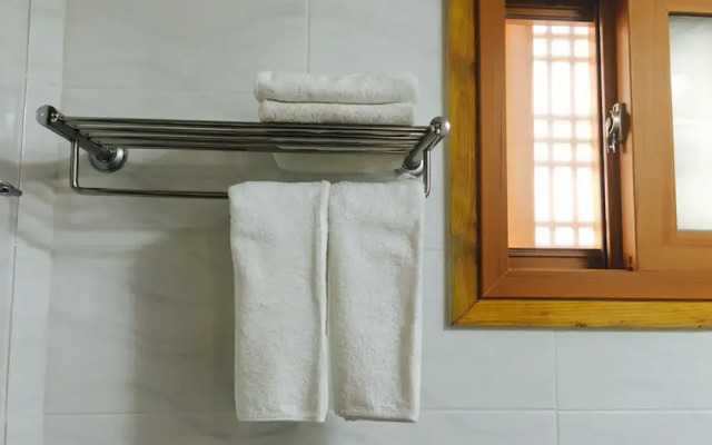 Gyeongju Oreung Hanok Stay