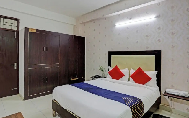 Shree Hotel