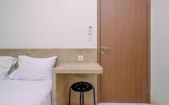 Classic and Minimalist 2BR at Podomoro Golf View Apartment – Guest Rooms – Depok