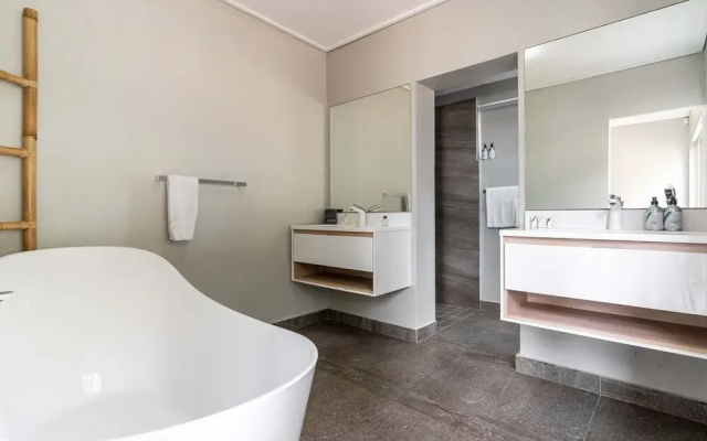 Guests Camps Bay Houghton