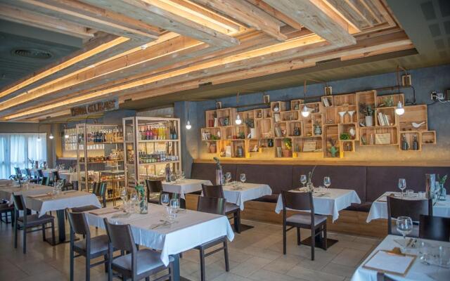 Apartahotel & Spa Jacetania