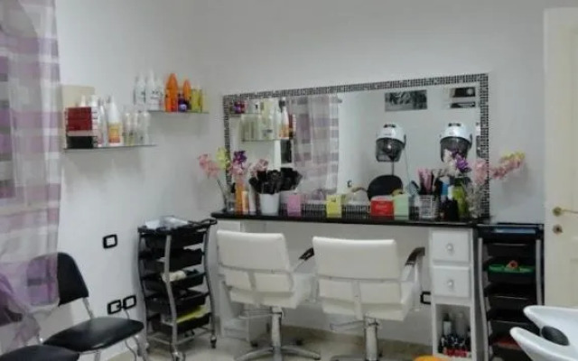 Hotel Villa Capri Salon & SPA