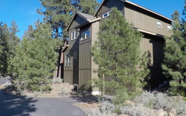 Big Pine-Ac-3Br/2.5Ba