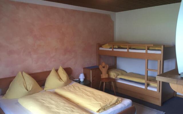 Pension Wieser "Baschtlmai"