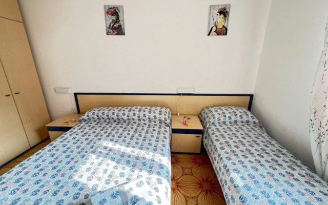 Cozy One-bedroom Apartment