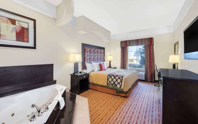 Super 8 by Wyndham Hidalgo/McAllen Area