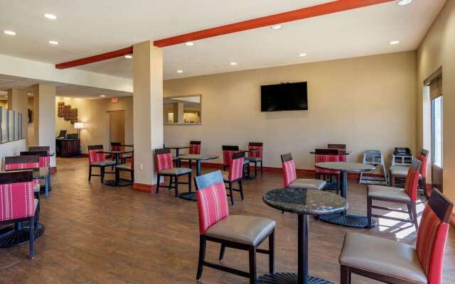 Comfort Suites Airport South