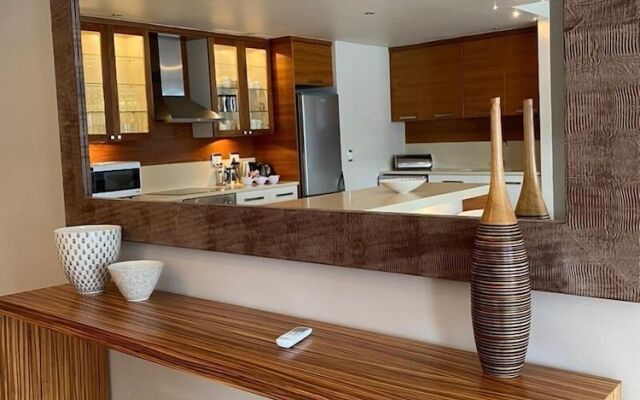 Marine Square Luxury Holiday Suites