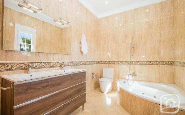 Abahana Villas Capri