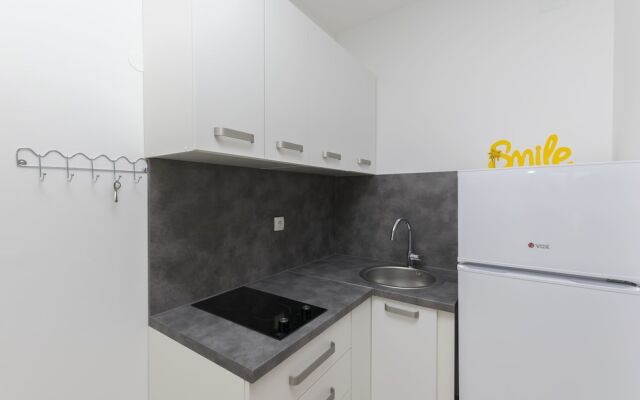 Apartments and Room Central Position