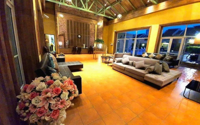 The Victoria Resort
