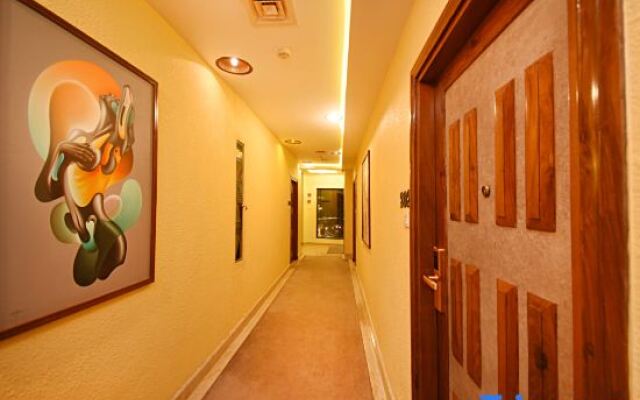 Woodapple Hotel and Spa