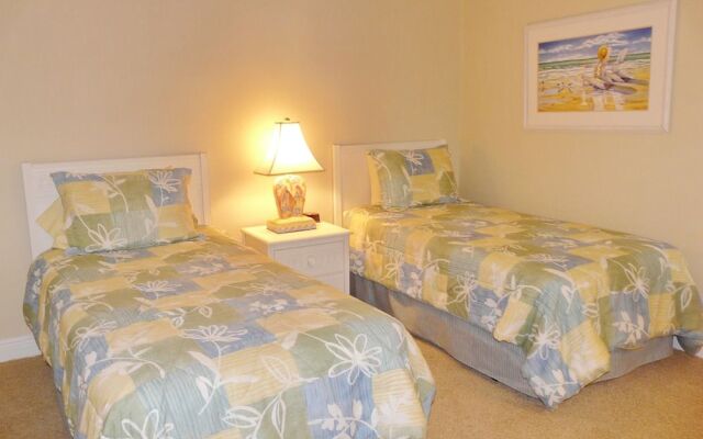 Spacious Condo With sky Views and Steps to South Beach