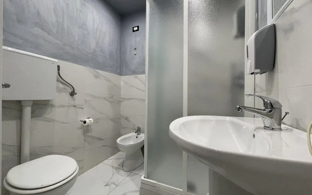 Lion University & Youth Hostel Milano