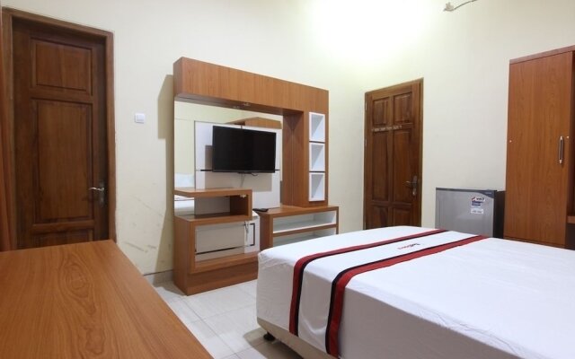RedDoorz @ Jakal Bawah