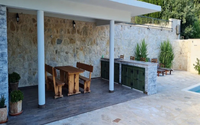 Holiday Home Mico With Swimming Pool