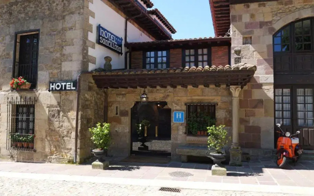 Hotel Santillana