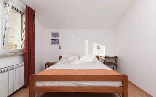 Apartments Levan Ceja