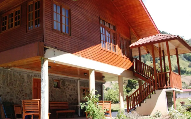 Los Quetzales Ecolodge & Spa