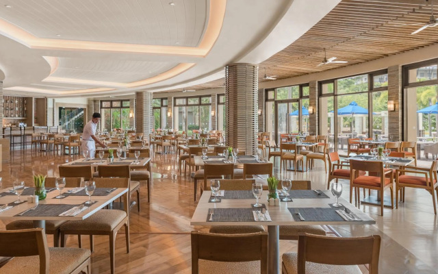 Pico Sands Hotel