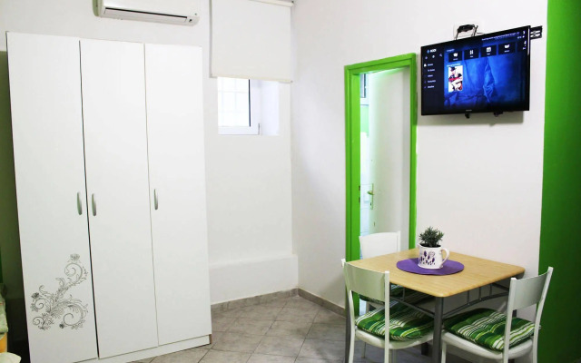 CroParadise Hostel & Apartments