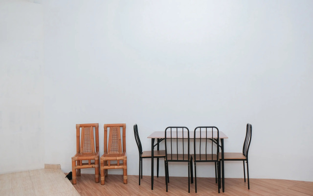 OYO 1454 111 Residence