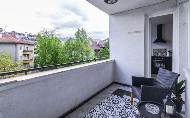FM Deluxe 2-BDR Apartment - Apartment 66