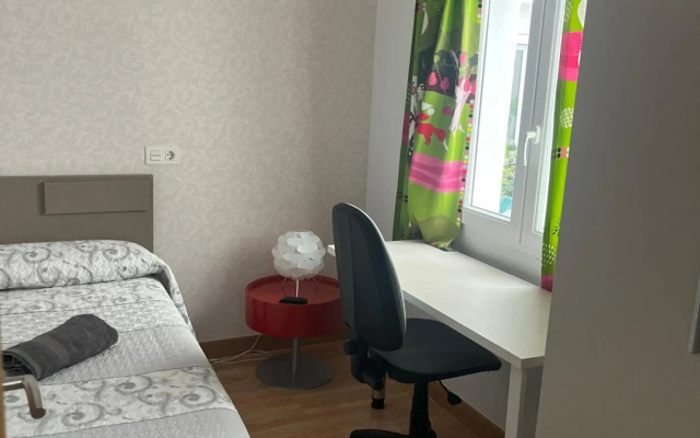 Bonito apartamento en Granada (zona palacio congresos y metro)
