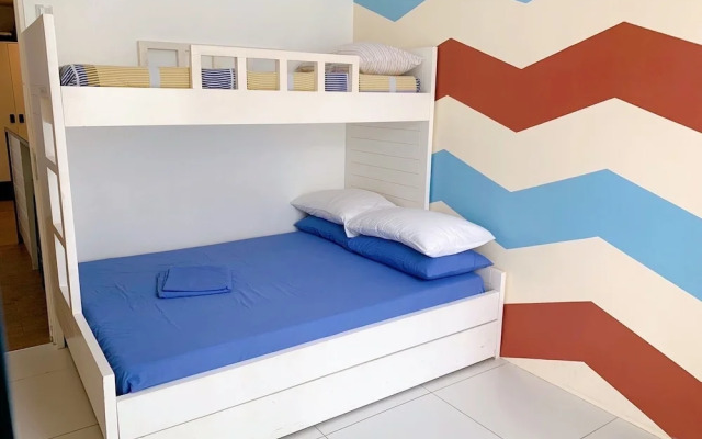 Pico De Loro Hamilo Coast Guest House