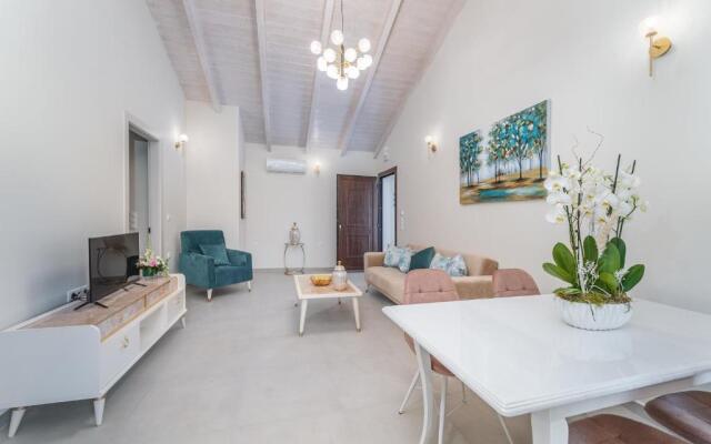 Vincenzo Suites