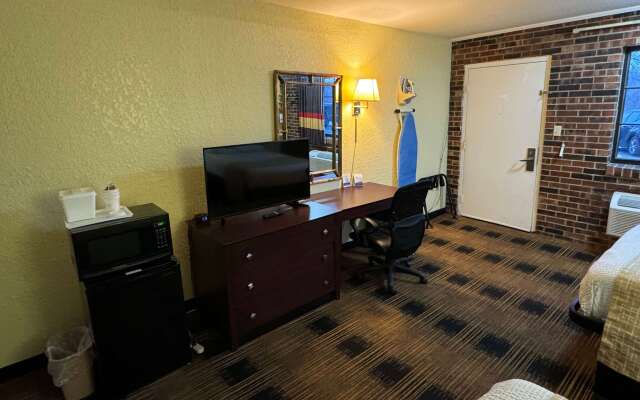 Travelodge by Wyndham Airport Platte City