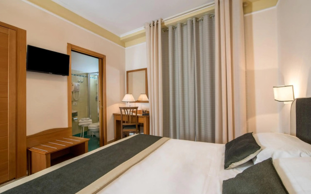 Hotel Tourist