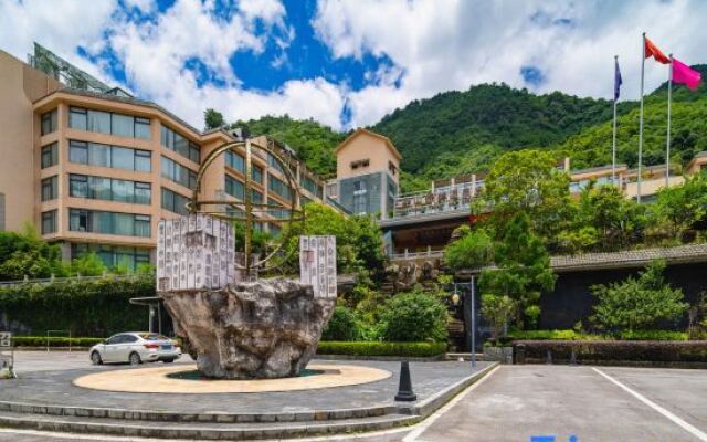 Mangshan Forest Hot Spring Tourism Resort