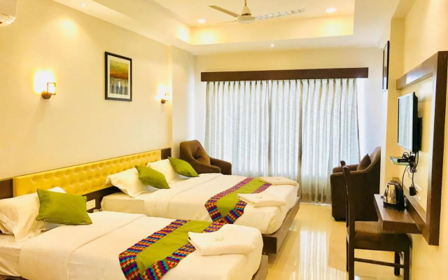 Regalia Inn & Suites