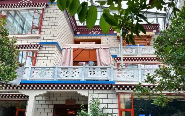 Yongpu Linka Homestay – Exterior – Shangri-La
