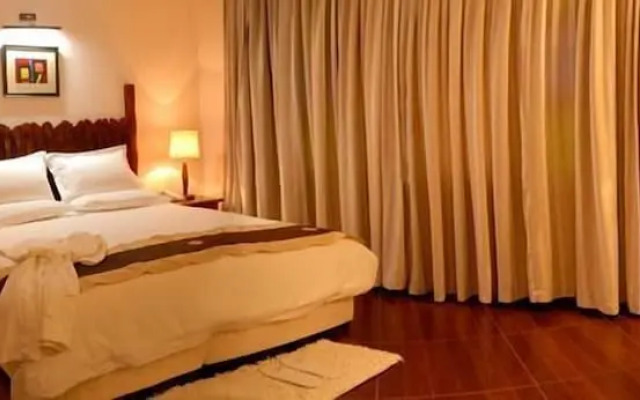 Snowcrest Hotel