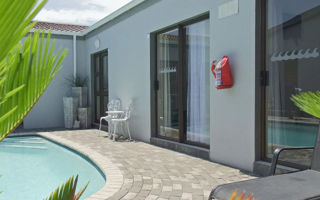 Le Blue Guesthouse