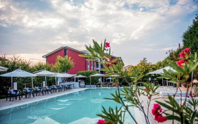 Red's Redaelli Hotel