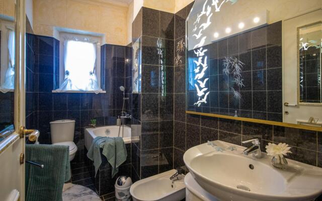 Three-room apartment with sunrise view from the sea-Mare In Vista