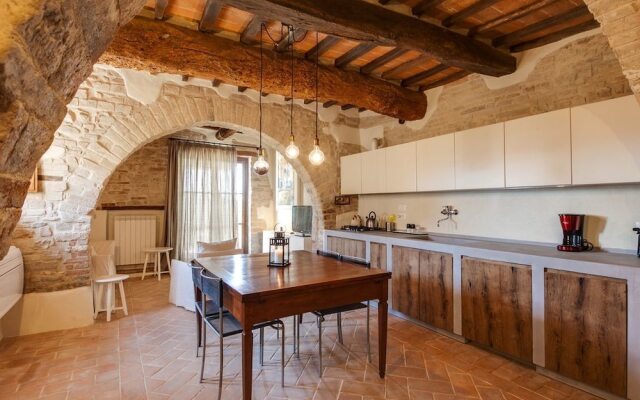 Umbria Country Shelter