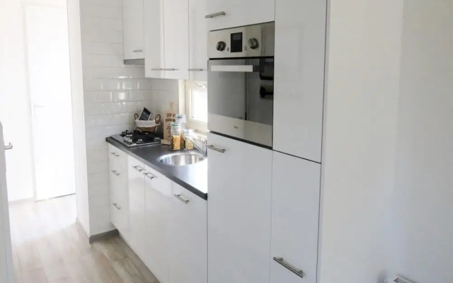 Comfy Chalet With Dishwasher, the Efteling at 2 km