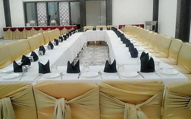 Hotel Kanishk