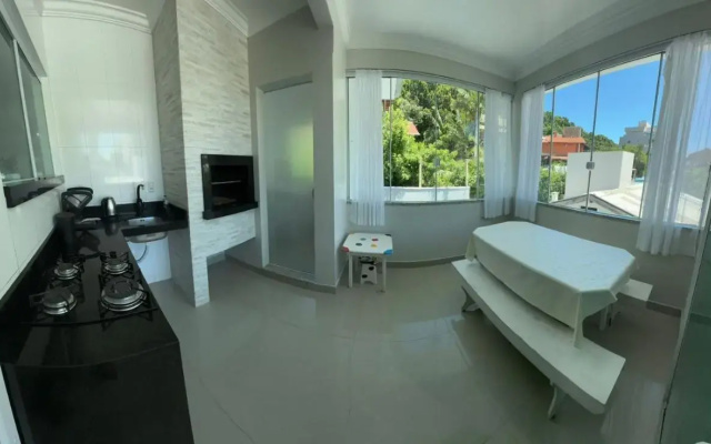 Casa 3 quartos praia de Bombas