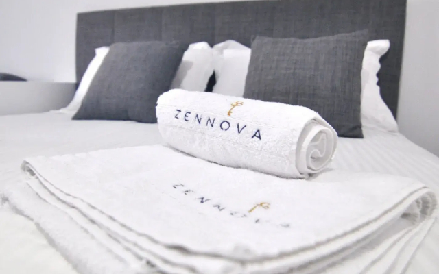 Zennova #28 Sirene Luxury Studio