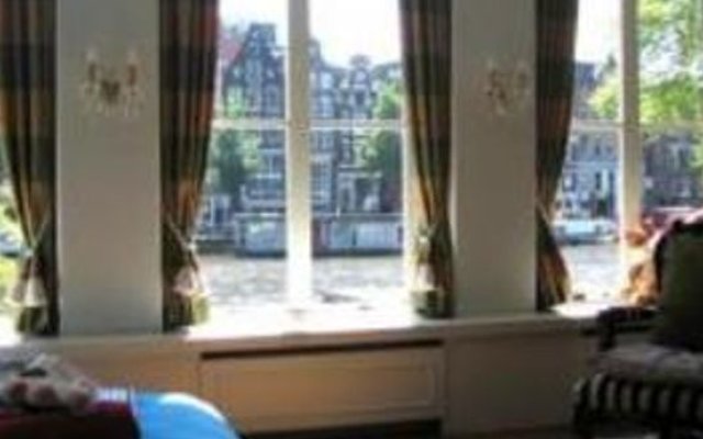 Amstel Canal Guest House