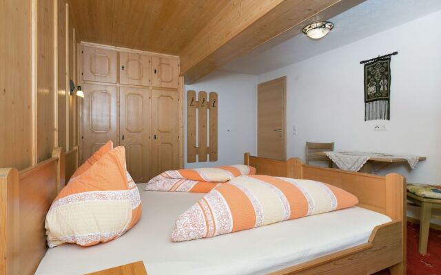 Splendid Apartment in Aschau im Zillertal With Garden