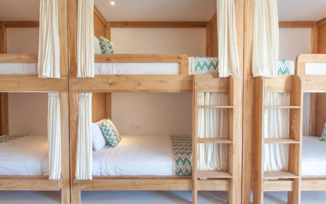 The Green Room Canggu - Hostel