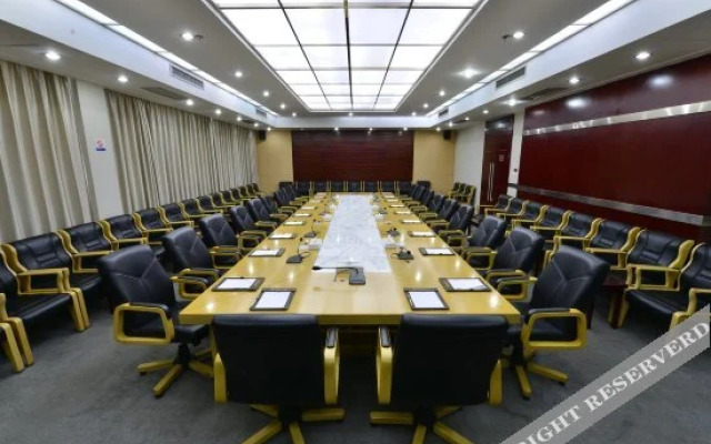 Longshan Hotel