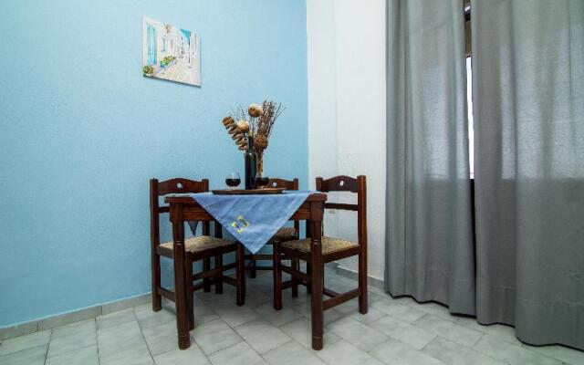 Irilena Apartments Gournes by Checkin